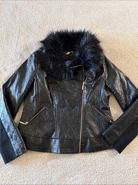IMAN Black Quilted Leather Jacket with Plush Faux Fur Collar Medium